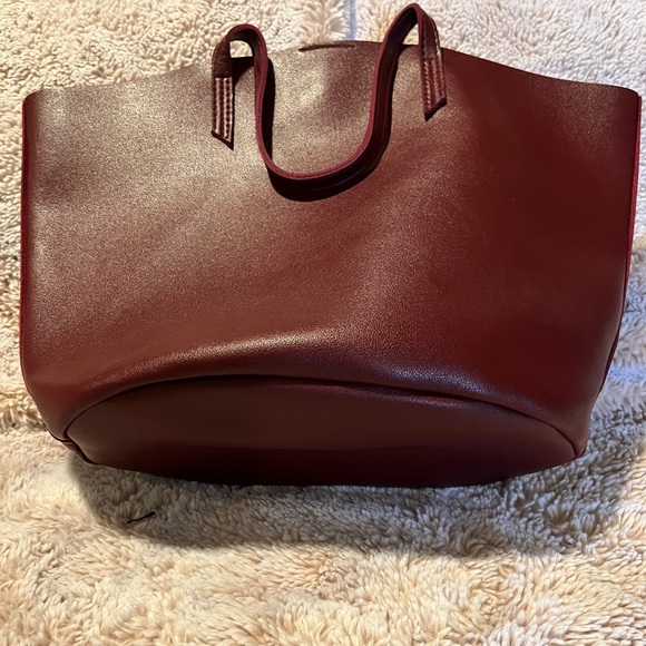 Source Unknown Handbags - Source Unknown Burgundy Tote Bag